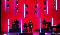 Risate frizzanti Max Giusti senza freni