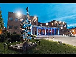 Autismo, il Museo del Violino si tinge di blu