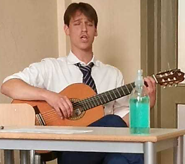  Michele Galbiati, maturit&agrave; con chitarra