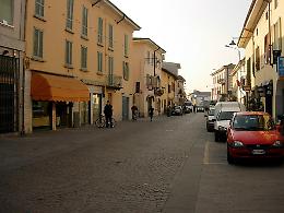 Tavolini in via Umberto, trovato l'accordo