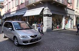 Investita da auto pirata, bugia per saltare la scuola
