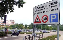 Via le auto dalle piazze centrali
Parcheggi sotterranei in arrivo