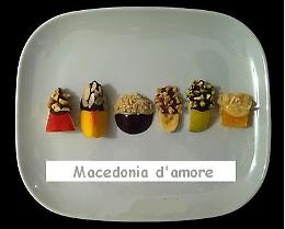 "Macedonia d'amore" al Sociale