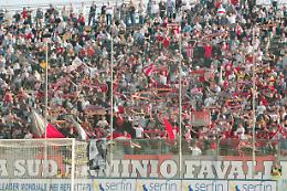 Cremonese senza tifosi a Roma, trasferta vietata dal questore