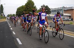 In bici a Forte dei Marmi per l'Avis Pedale Casalasco e Andrea Devicenzi