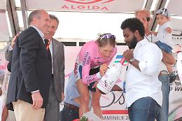 Il Giro Rosa parla americano: trionfo della Abbott
