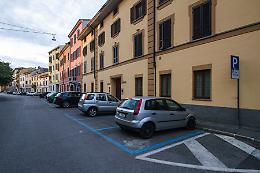 Siamo noi di via Bissolati i &lsquo;parassiti della sosta&rsquo;?