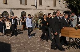 In centinaia per salutare Fiorenzo Pagliari