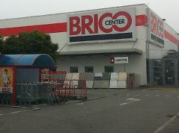 Banda in azione, fatta saltare la cassaforte del Brico Center