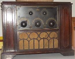 Le canzoni degli anni ‘30 e ‘40 per ''Arco''
domani in Sala Borsa a Cremona