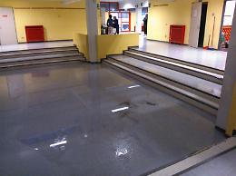 Aule allagate, evacuate le elementari di via Braguti