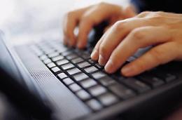 La connessione ad internet per le imprese costa 540 euro l’anno