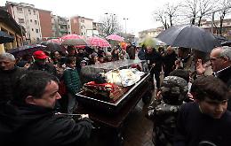 Folla di fedeli per le spoglie di San Giovanni Bosco
