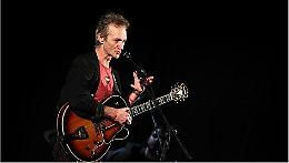 Al Caffè Sorini la chitarra si fa pop stasera con Gigi Cifarelli