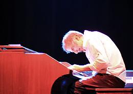 Il caldo suono dell'Hammond col Vito di Modugno trio al Sociale di Soresina 