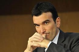 Il ministro Martina incontra gli agricoltori