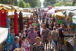 Fiera di San Pietro, domenica 29 giugno bancarelle in viale Po