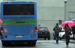 Il bus non fa fermata, infermiera aspetta 45 minuti inutilmente