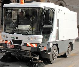 Spazzatrice alle 5.30 di sabato: 'Ci fa perdere il riposo'