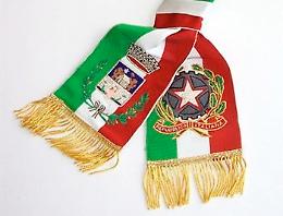 &laquo;Nozze finte, tricolore vero&raquo;