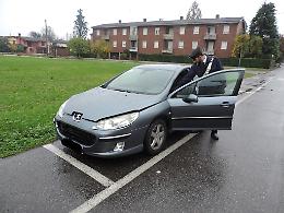 Tampona due volte poi fugge, rintracciato il pirata della strada