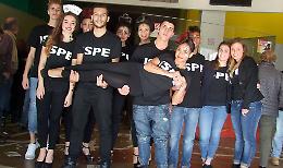 Le superiori si mettono in vetrina