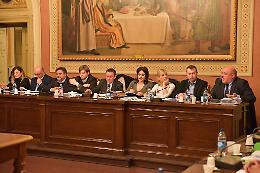 Disagi dei pendolari, consiglio diviso 