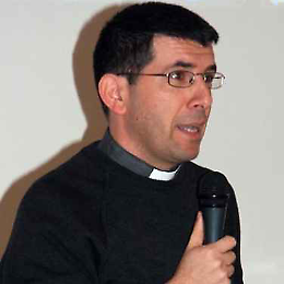 ‘Se aveste fede come un calciatore’, don D’Agostino dialoga con il ministro Spadafora