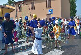 Le immagini dei Sikh in corteo a Martignana per il Nagar Kirtan