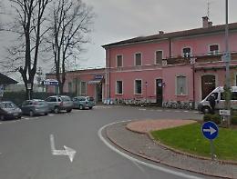 Aggredisce donna e figlia, mamma 'Ninja' lo mette in fuga