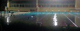 Bagni 'proibiti' nella piscina