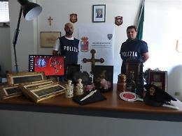 Cremonese fermato a Verbania con oggetti d'arte in auto