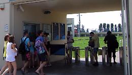 Piscina comunale, all'Urp nuove lamentele