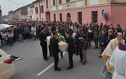 I funerali della 16enne Agnese Garatti