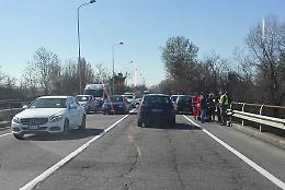 "Mi butto", lo salvano