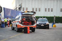 Cade dal camion, grave autista