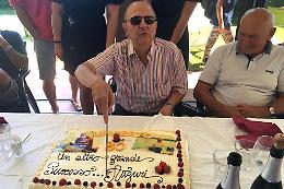 Festa a sorpresa per gli 80 anni di Viti