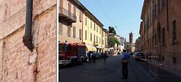 Palazzo Grasselli invaso dalle api