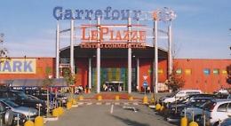 Colpo notturno a 'Le Piazze'