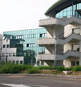 Sraffa, aule al gelo da una settimana: 'studenti in classe col cappotto'