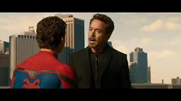 Spider Man: Homecoming, nella nuova clip Peter Parker viene scoperto