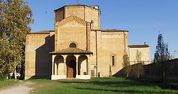 Furto al matrimonio, razzia tra le auto parcheggiate