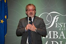 Il governatore Maroni: firmato il decreto, referendum il 22 ottobre