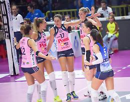 Scandicci - Pomi Casalmaggiore 3-0 (25-18; 25-20; 25-19)