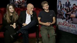 Claudio Bisio, papà degli Sdraiati: "Nel film come se stessi a casa con mio figlio"