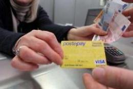 Truffa la tabaccaia, dopo la ricarica non paga