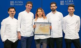 Sharon neo pasticciera diplomata all'Alma 