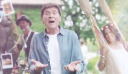 I casalaschi Boles e Busi nel video di Gianni Morandi