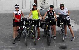 In bicicletta dal Tirreno all’Adriatico tra colline di lavanda