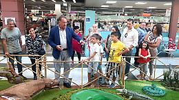 FOTO L'inaugurazione dello zoo dei peluche con Alessandro Cecchi Paone